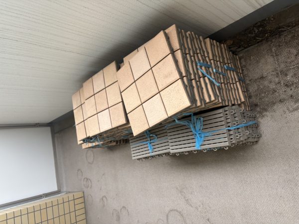 町田タイル回収 パワーゲート搬出 横浜便利屋