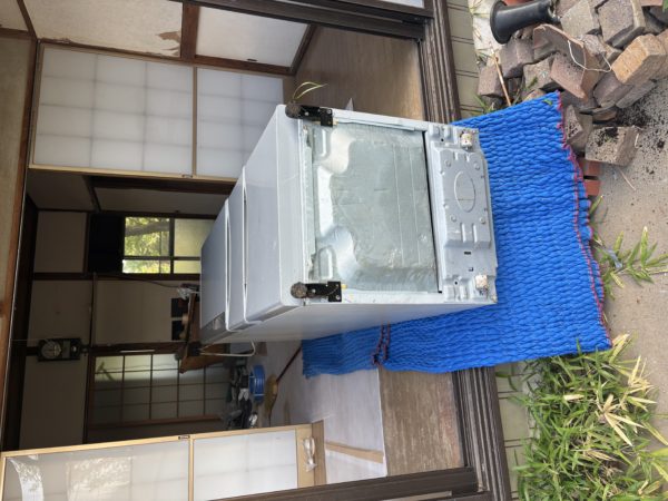 八王子市 冷蔵庫3ドア搬入 設置完了 便利屋インプルーブ