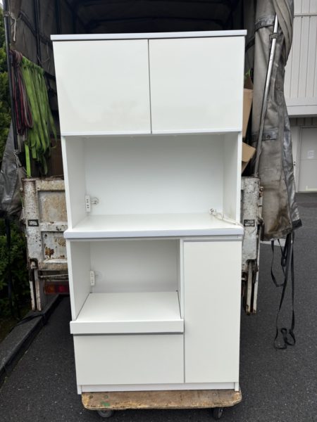 横浜市神奈川区 食器棚 引き取り