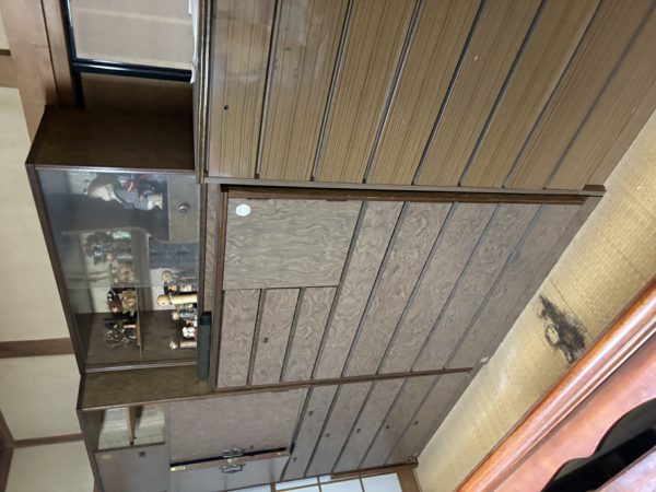 相模原市南区の一軒家処分で家財を搬出する現場